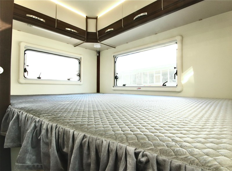 自由炮領(lǐng)銜，引爆成都房車展